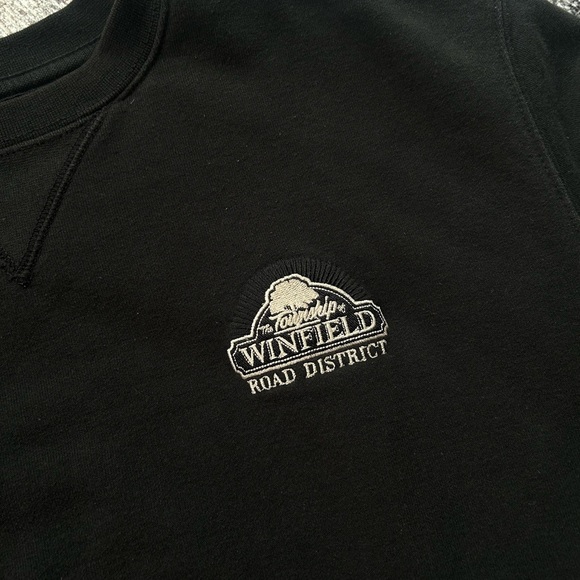 Carhartt Men's Black Crewneck Sweater - Picture 3 of 10